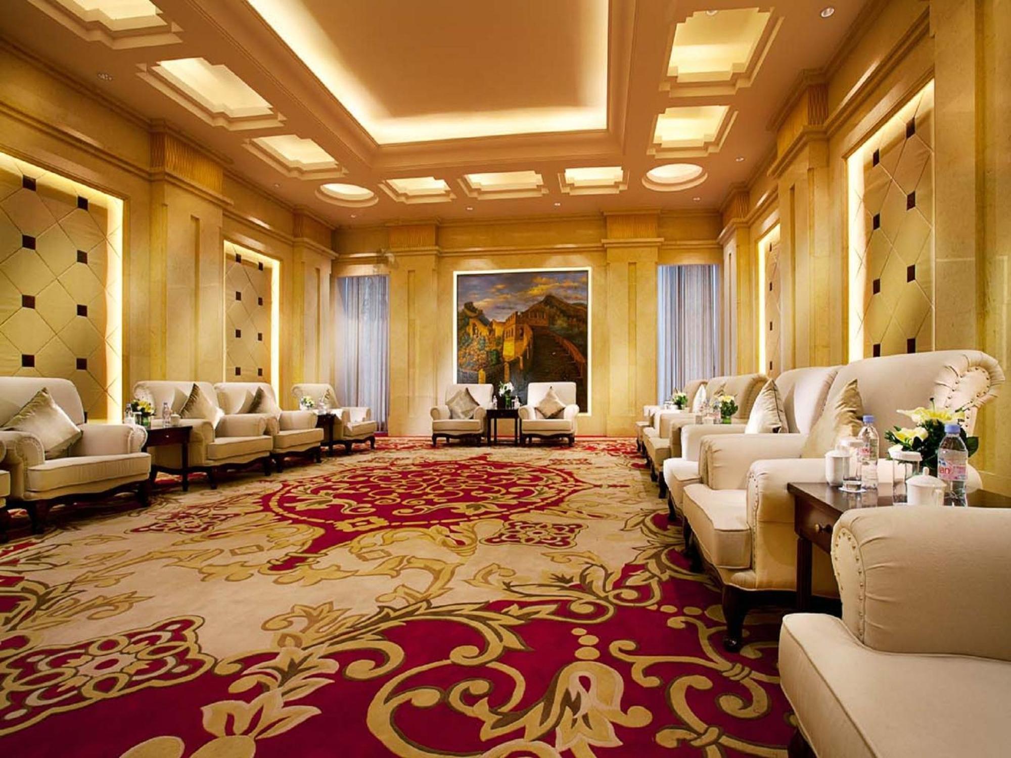 Wyndham Grand Qingdao Hotel Buitenkant foto