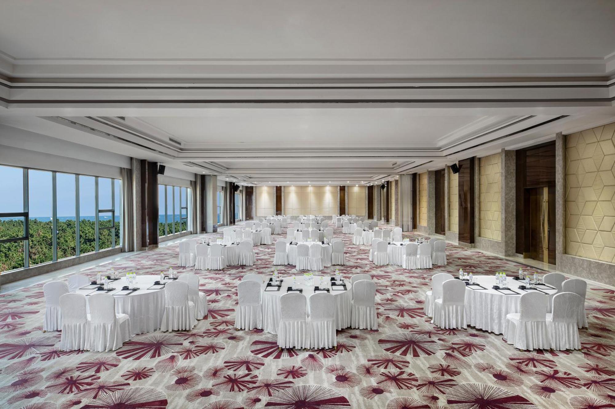 Wyndham Grand Qingdao Hotel Buitenkant foto