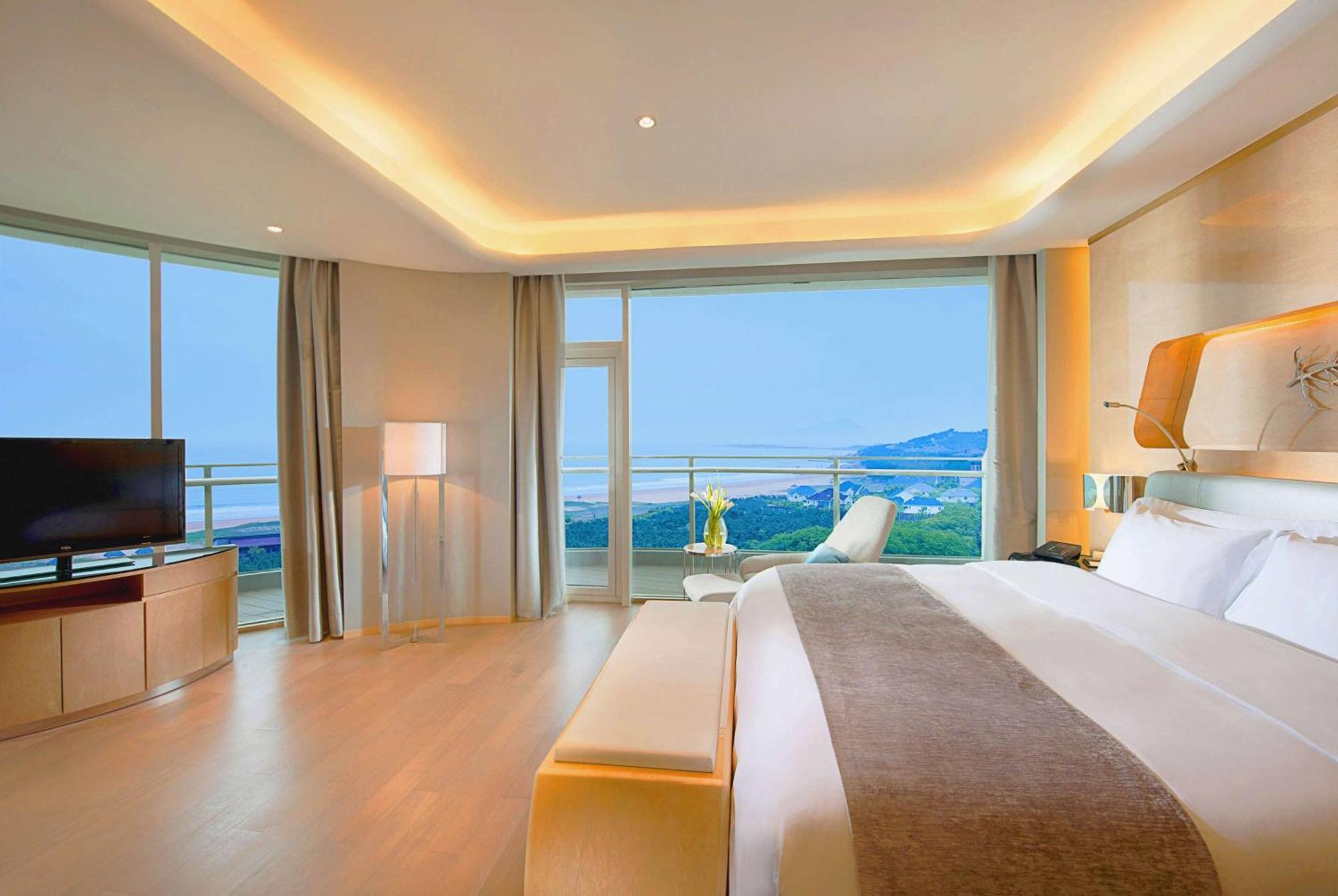 Wyndham Grand Qingdao Hotel Buitenkant foto